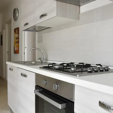 アパート Residenza Con Terrazzo プーラ